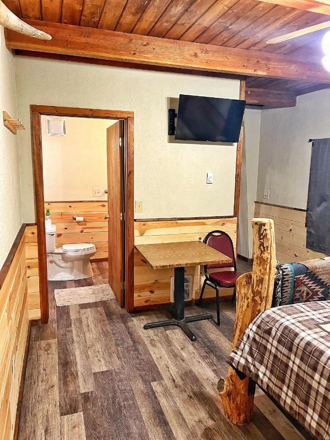 The Lodge At Devils Tower Экстерьер фото