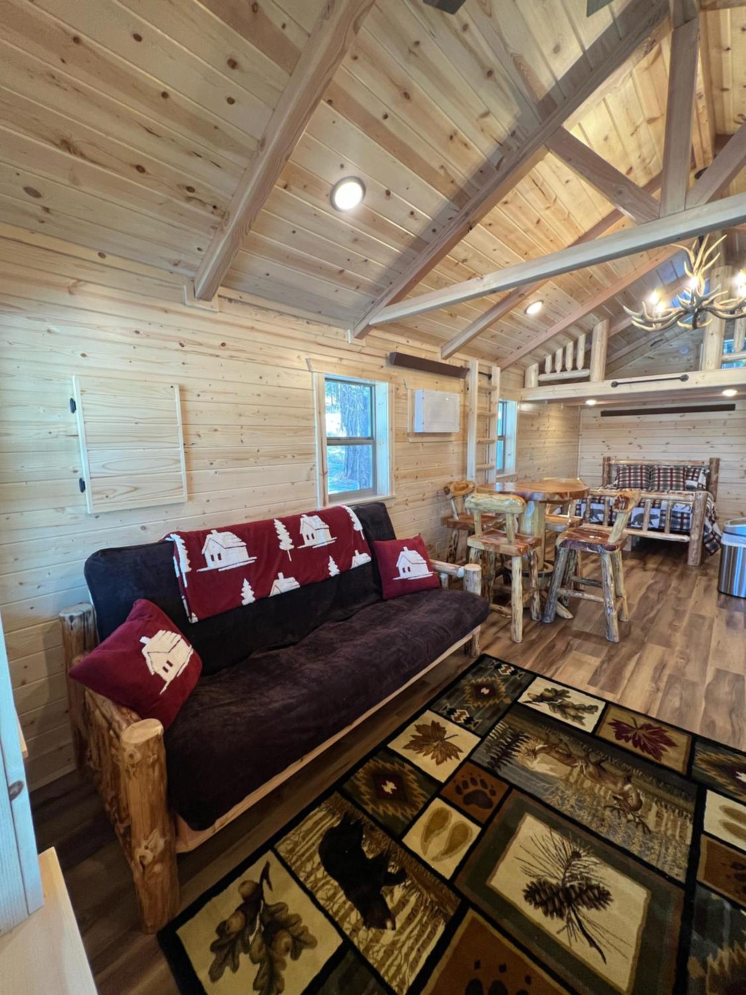 The Lodge At Devils Tower Экстерьер фото