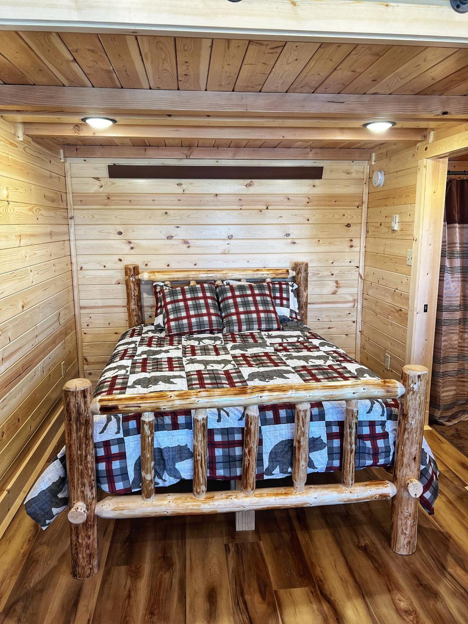 The Lodge At Devils Tower Экстерьер фото