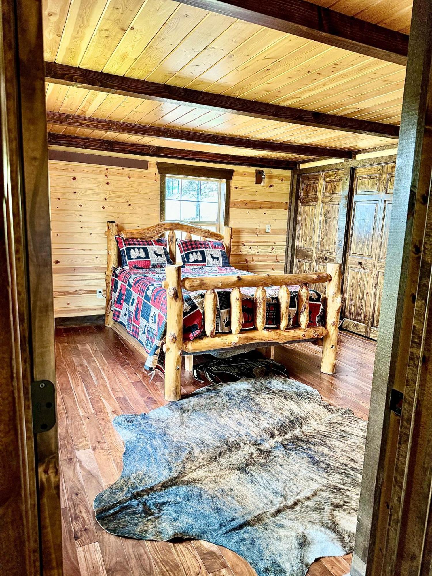 The Lodge At Devils Tower Экстерьер фото