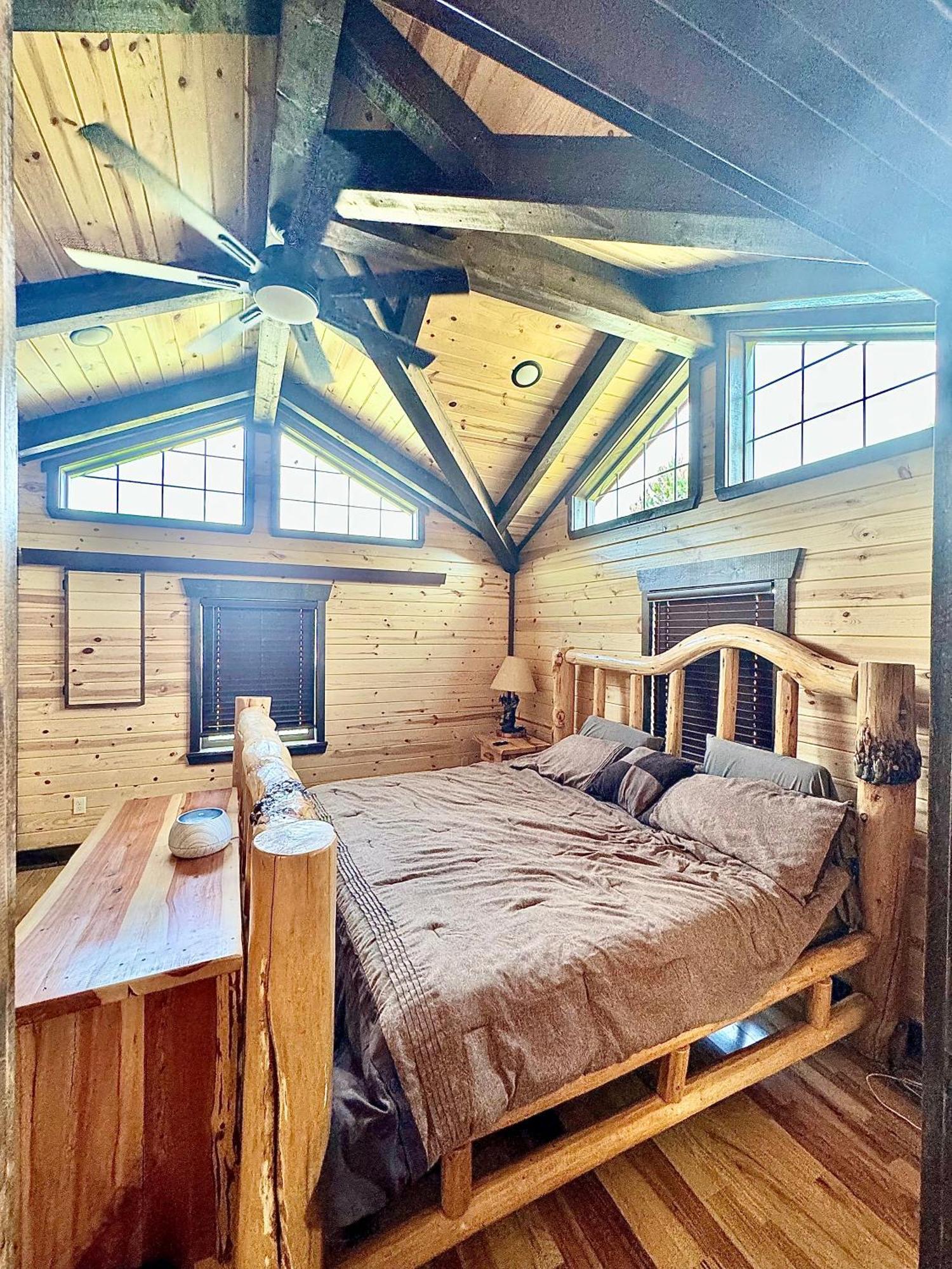 The Lodge At Devils Tower Экстерьер фото