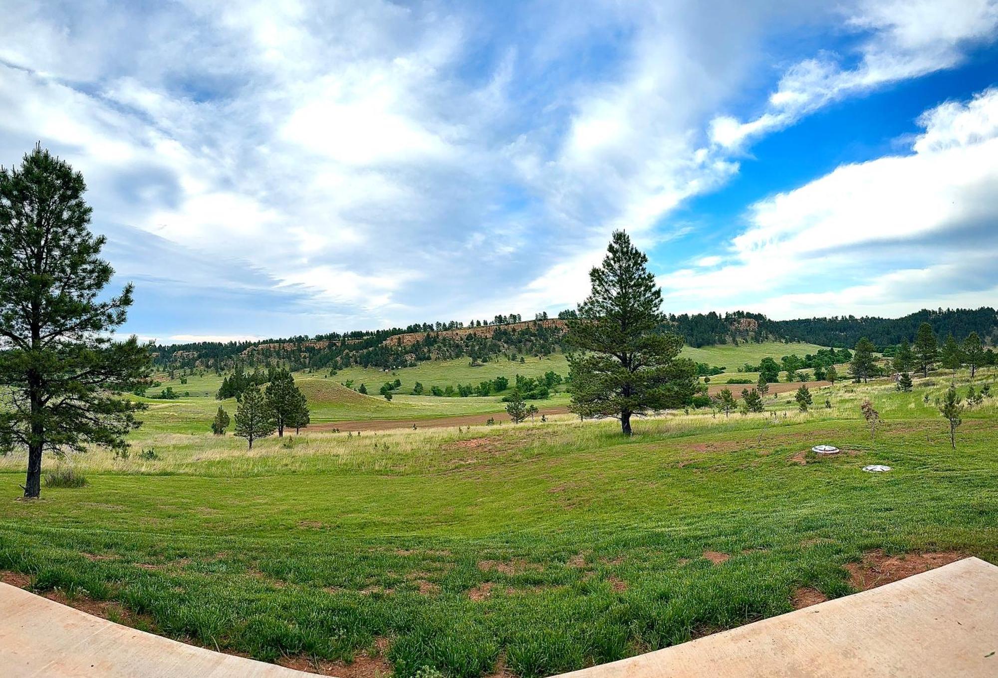 The Lodge At Devils Tower Экстерьер фото